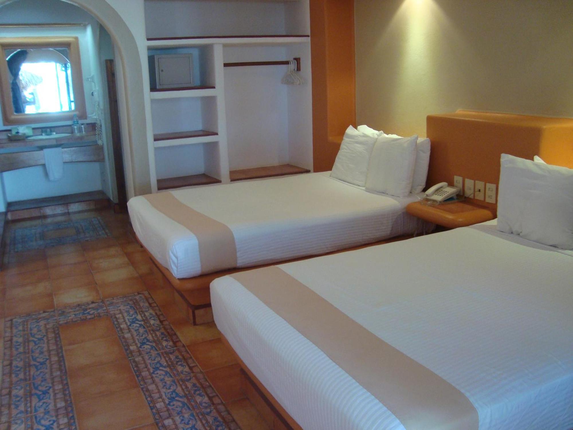 Hotel Villa Mexicana Zihuatanejo Exteriör bild