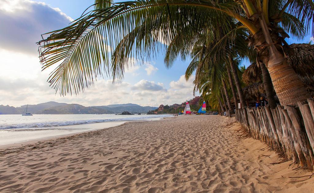 Hotel Villa Mexicana Zihuatanejo Exteriör bild